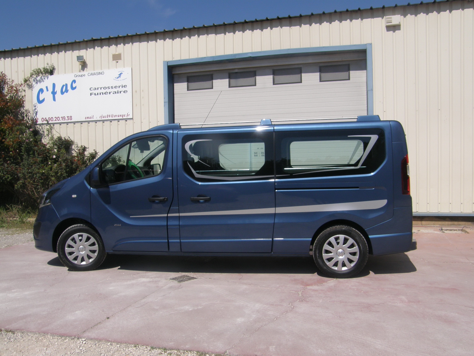 véhicule funéraire vivaro