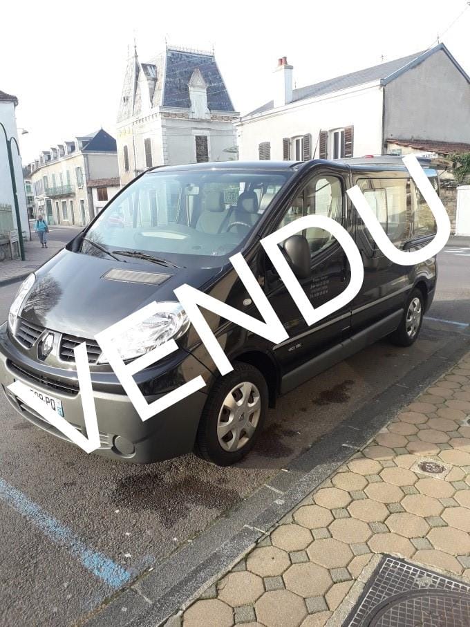 VENDU – Occasion véhicule funéraire : Renault TRAFIC
