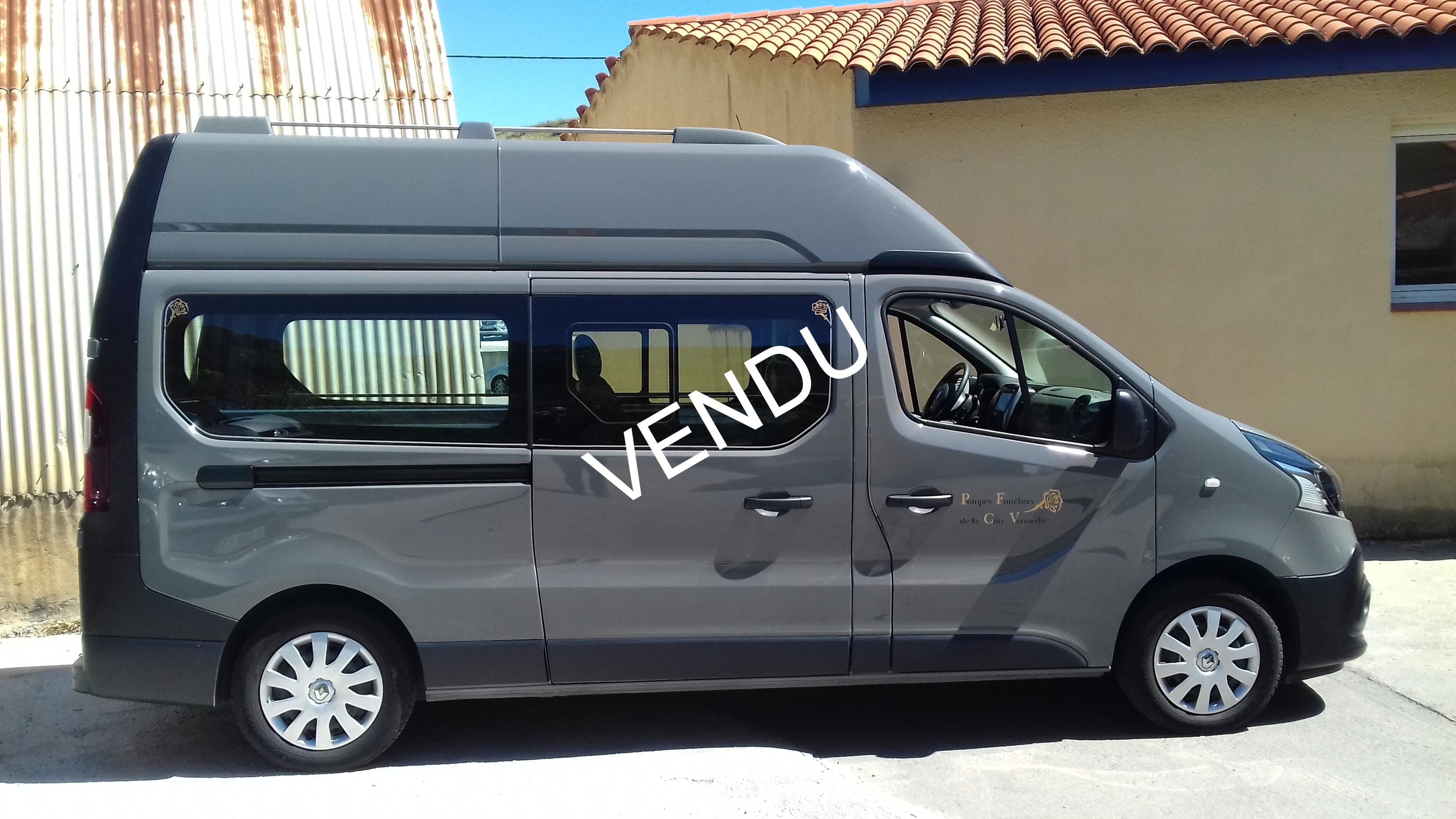 Véhicule funéraire occasion Renault Trafic – VENDU