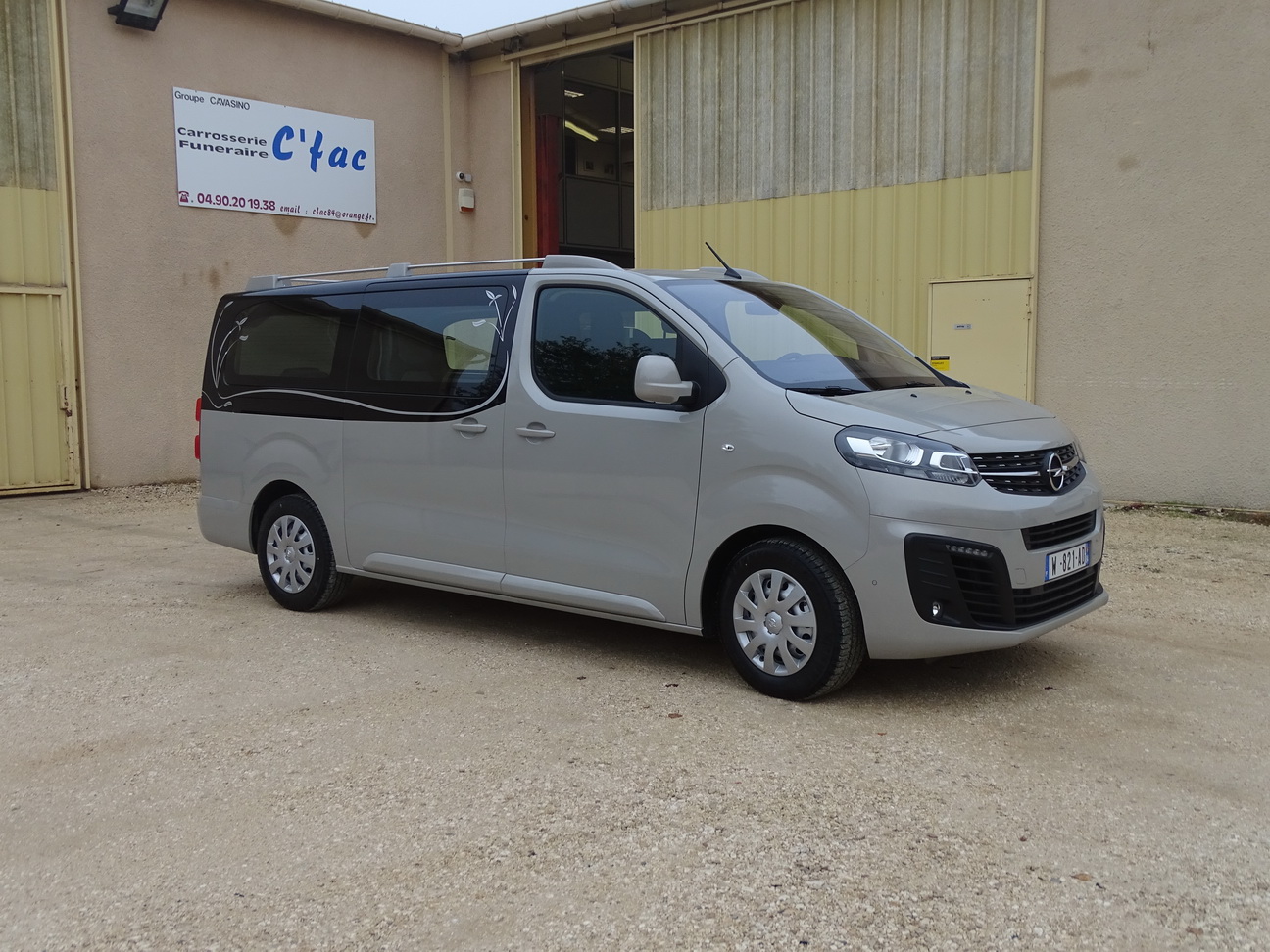 corbillard apres mise biere opel vivaro