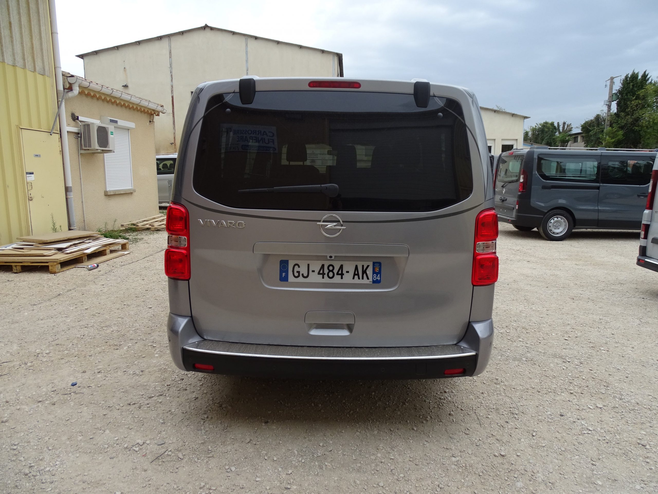 Corbillard Opel Vivaro