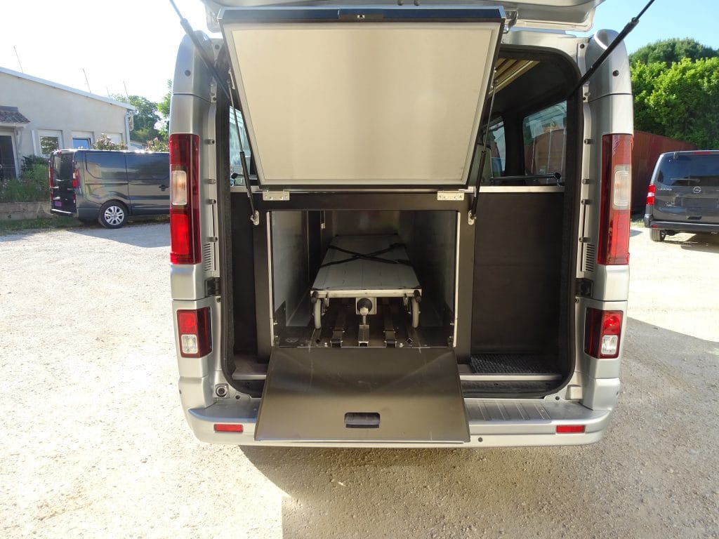 Corbillard Nissan Primastar