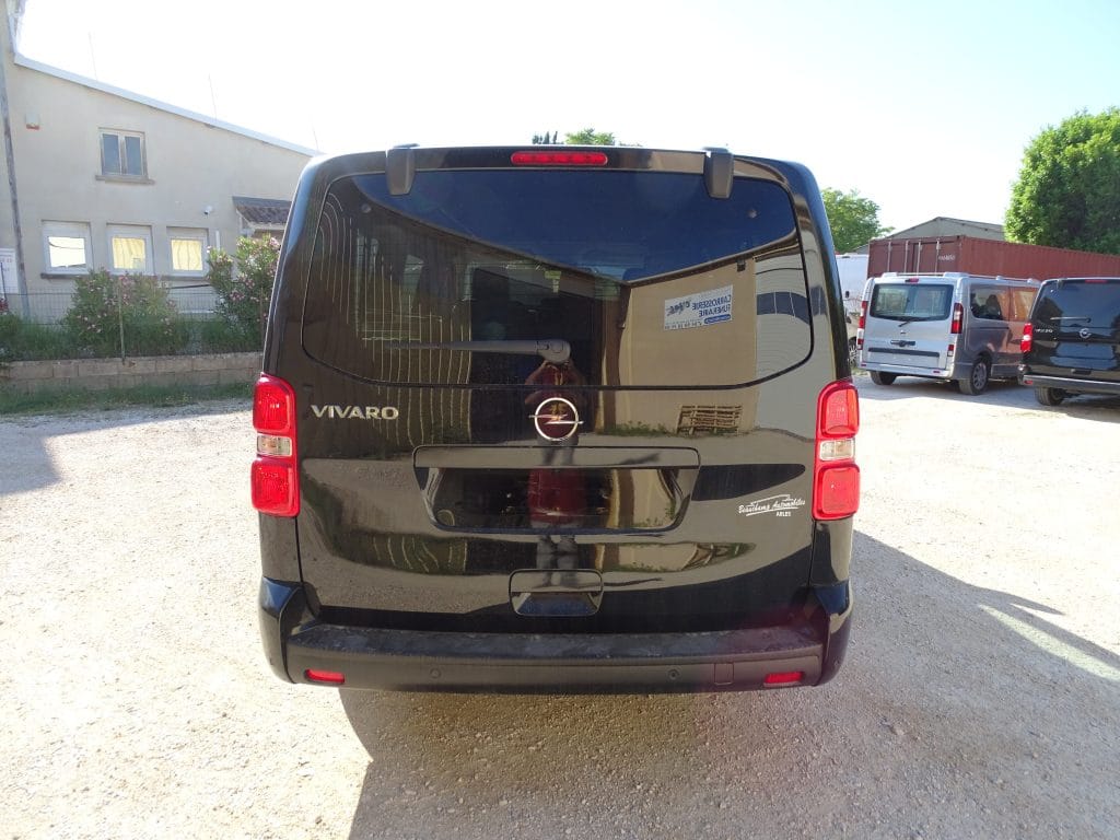 Véhicule funéraire mixte OPEL VIVARO
