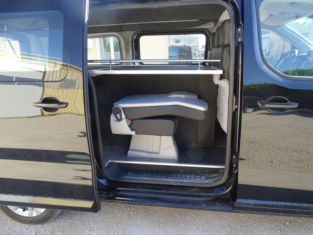 Véhicule funéraire mixte OPEL VIVARO